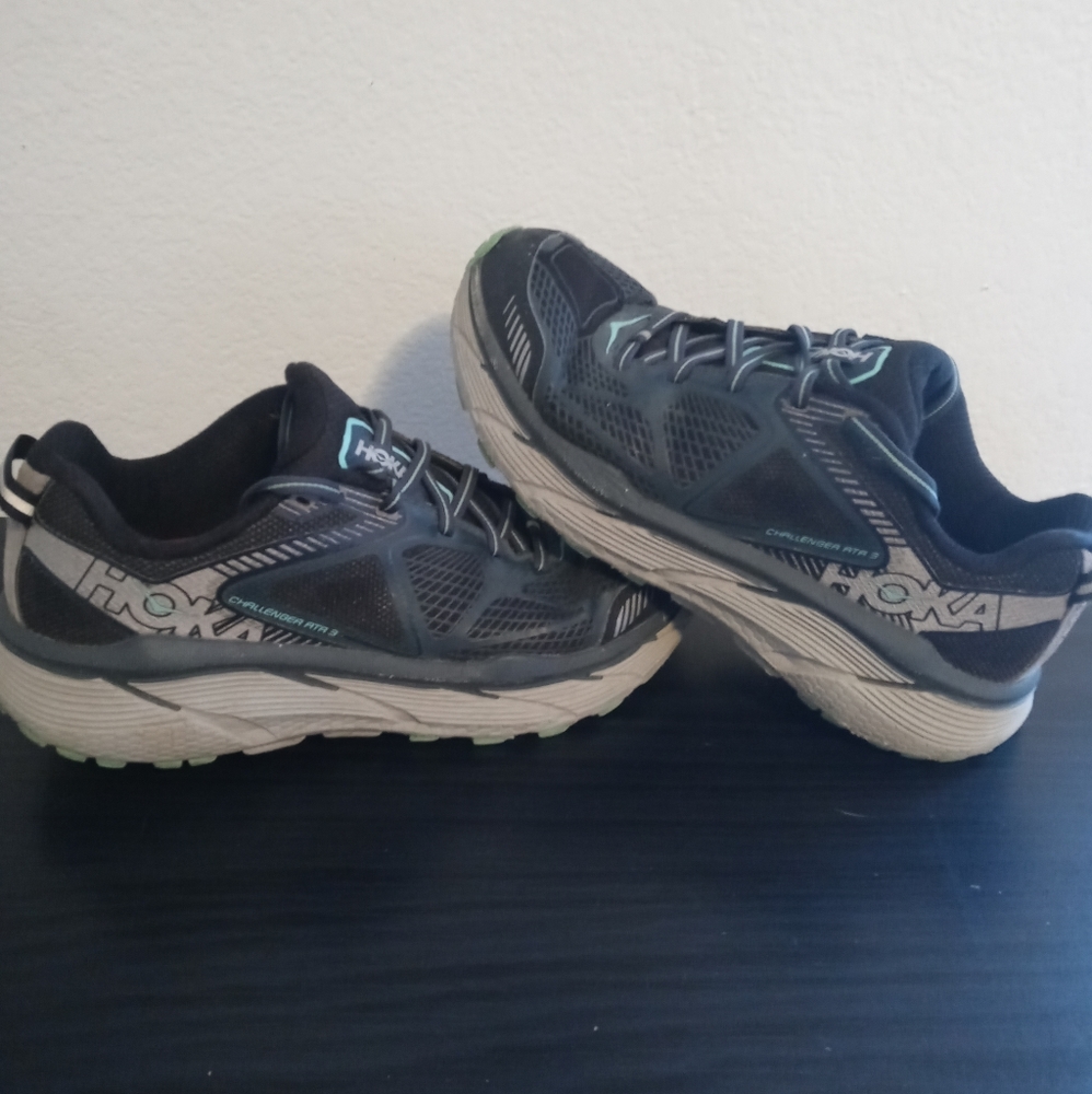 Hoka woman shoes